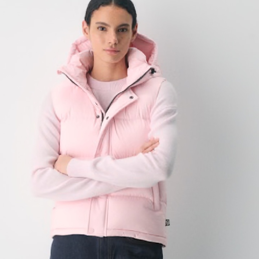 NWT Aritzia Tna Super Puff Vest - Matte Chalk Pink - Medium